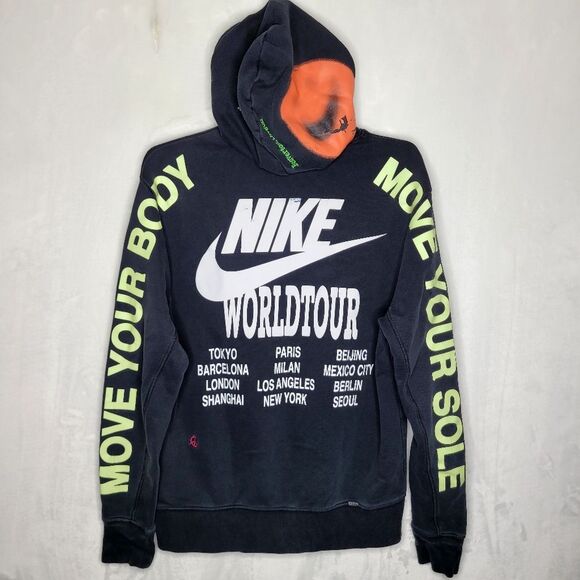 Nike World Tour Beaverton Oregon Embroidered Hoodie Size Medium - Picture 1 of 14